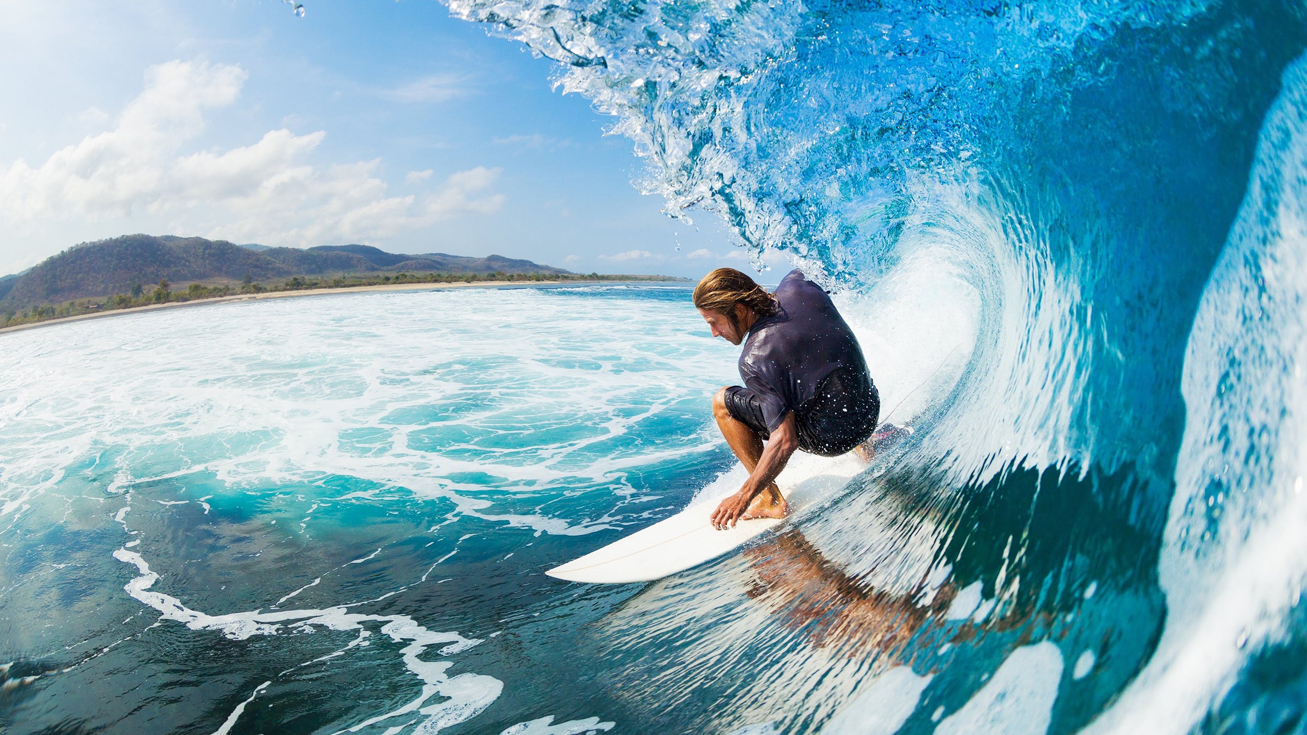 詹姆斯40+三双力挽狂澜，湖人加时险胜勇士挺进西部决赛