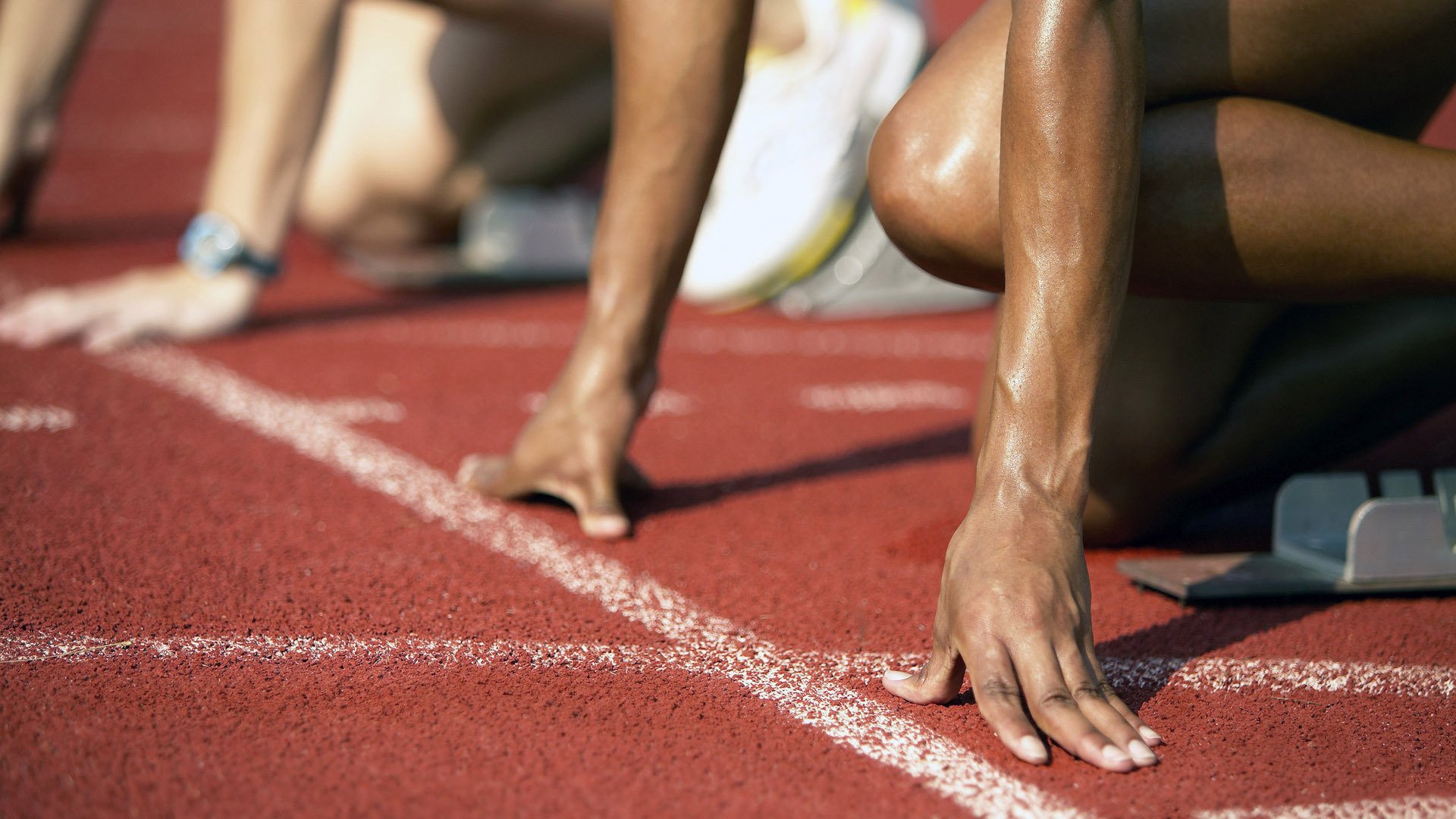 西甲联赛激战正酣，豪门争霸悬念迭起