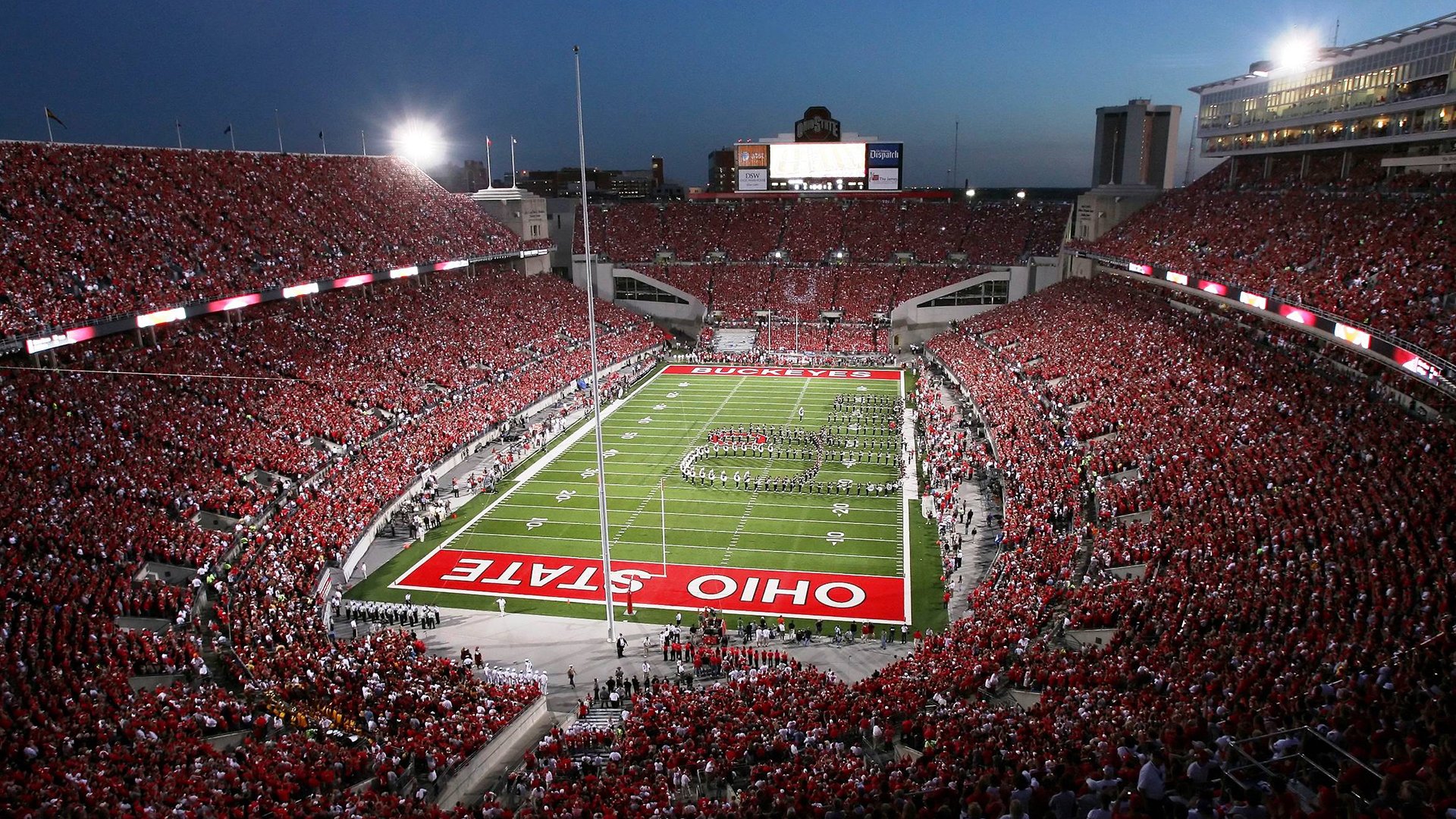 传奇谢幕，著名球星在感人退役仪式上告别绿茵场